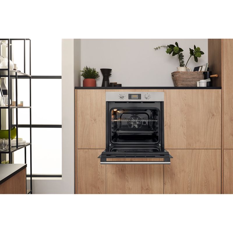 Hotpoint_Ariston Forno Da incasso FA2 844 H IX HA Elettrico A+ Lifestyle frontal open