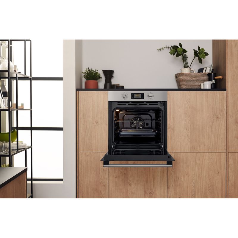 Hotpoint_Ariston Forno Da incasso FA2 840 P IX HA Elettrico A+ Lifestyle frontal open