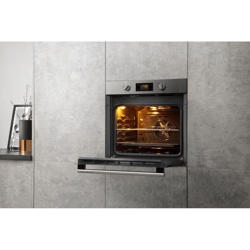 Four encastrable Hotpoint FA2 540 P BL HA