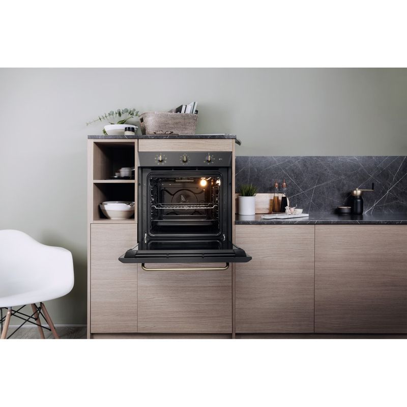 Hotpoint_Ariston Forno Da incasso FIT 834 AN HA Elettrico A Lifestyle frontal open