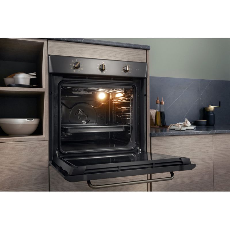 Hotpoint_Ariston Forno Da incasso FIT 834 AN HA Elettrico A Lifestyle perspective open