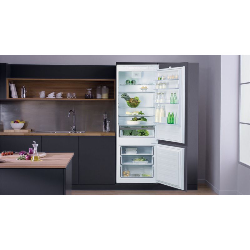 Hotpoint_Ariston-Combinazione-Frigorifero-Congelatore-Da-incasso-BCB-4010-E-O31-Bianco-2-porte-Lifestyle-frontal-open