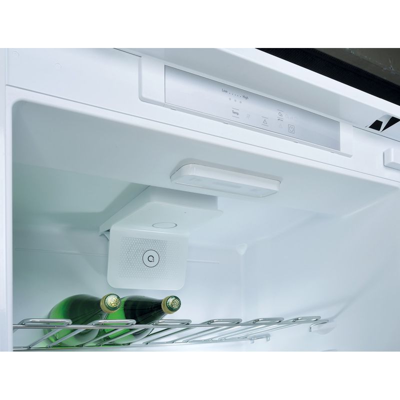 Hotpoint_Ariston-Combinazione-Frigorifero-Congelatore-Da-incasso-BCB-4010-E-O31-Bianco-2-porte-Drawer