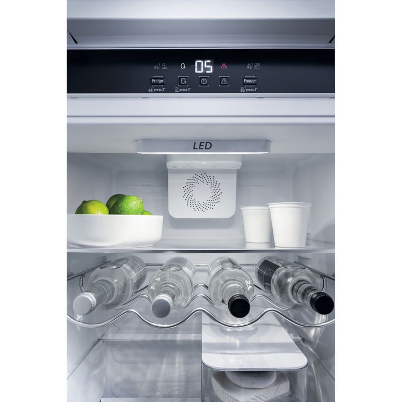 Hotpoint_Ariston-Combinazione-Frigorifero-Congelatore-Da-incasso-BCB-7030-E-C-O31-Bianco-2-porte-Drawer