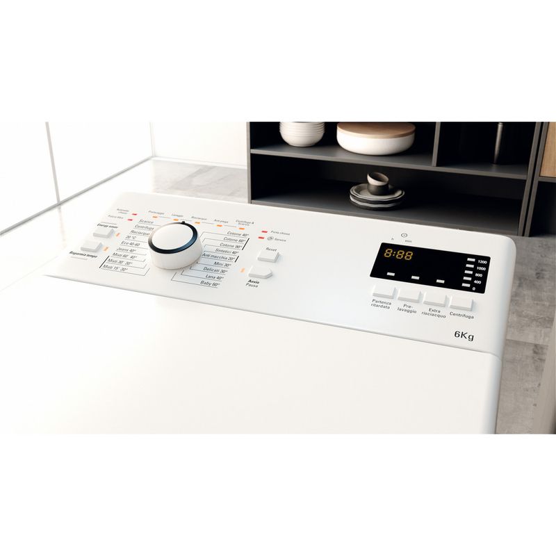 Lavatrice a libera installazione a carica dall'alto Hotpoint: 6,0 kg, - WMTF  623U IT/N