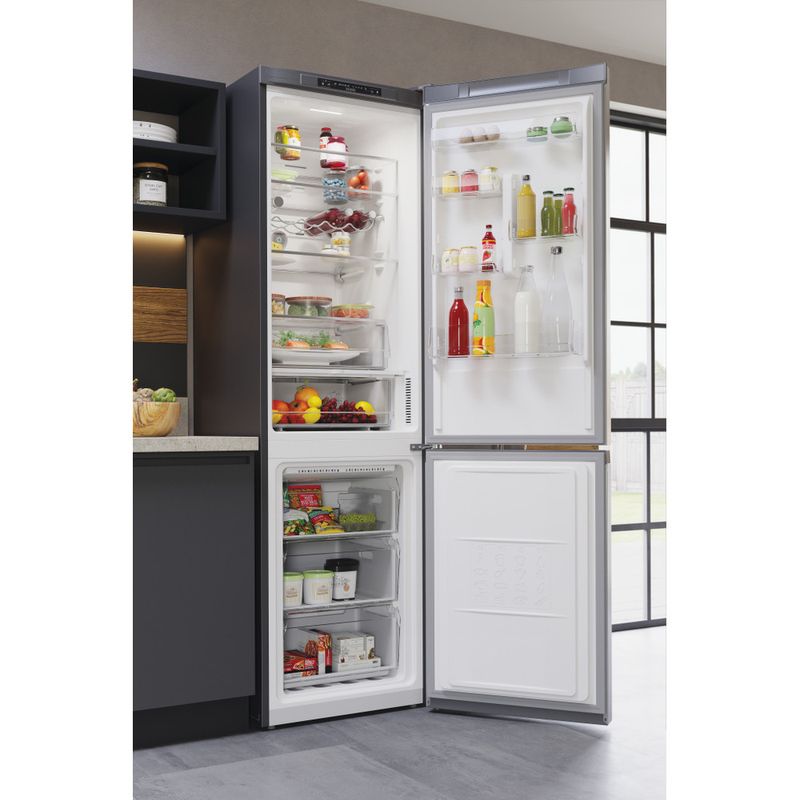 Hotpoint_Ariston Combinazione Frigorifero/Congelatore Libera installazione HAFC9 TA33SX O3 Saturn Steel 2 porte Lifestyle perspective open