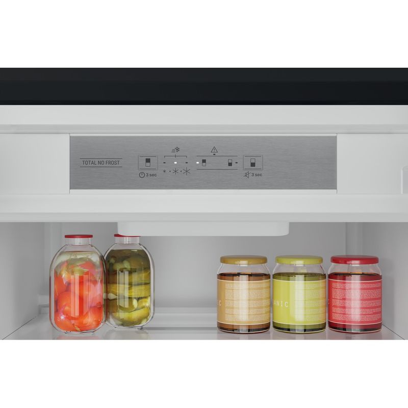 Hotpoint_Ariston-Combinazione-Frigorifero-Congelatore-Da-incasso-HAC20-T321-Bianco-2-porte-Control-panel