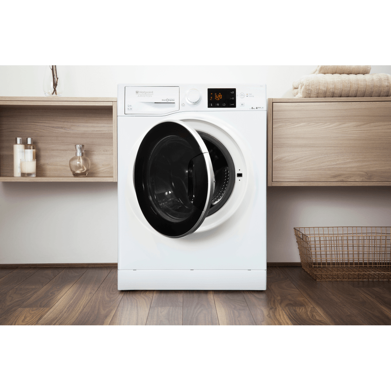 Hotpoint_Ariston-Lavabiancheria-Libera-installazione-RPG-826-DD-IT-1-Bianco-Carica-frontale-A----Lifestyle-frontal-open