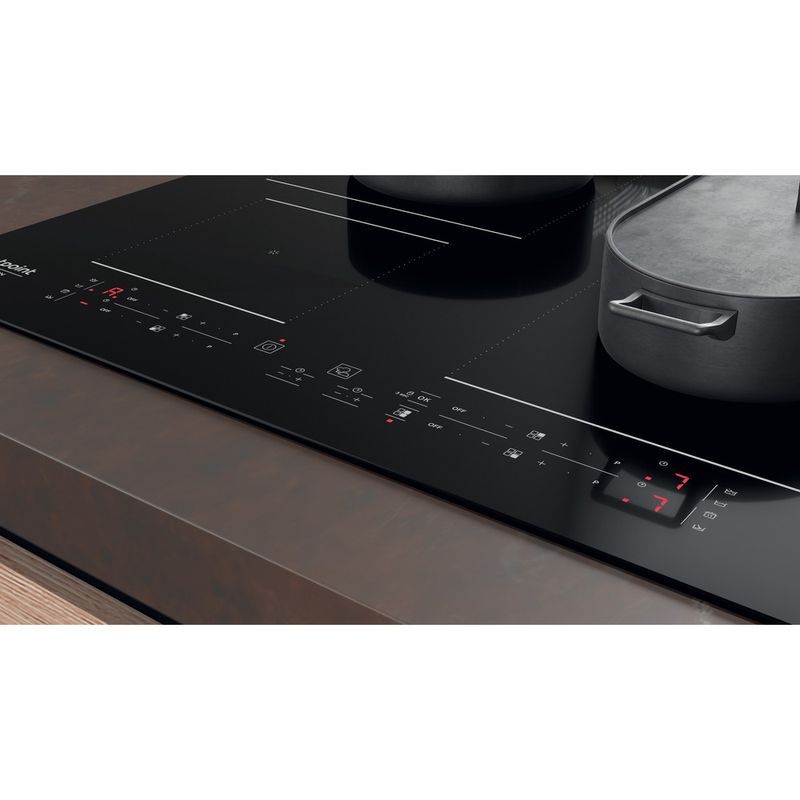 Hotpoint_Ariston Piano cottura HB 4860B NE Nero Induction vitroceramic Lifestyle control panel