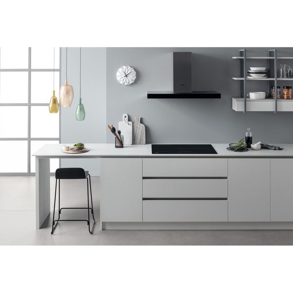 Hotpoint_Ariston Piano cottura HS 1677C NE Nero Induction vitroceramic Lifestyle frontal