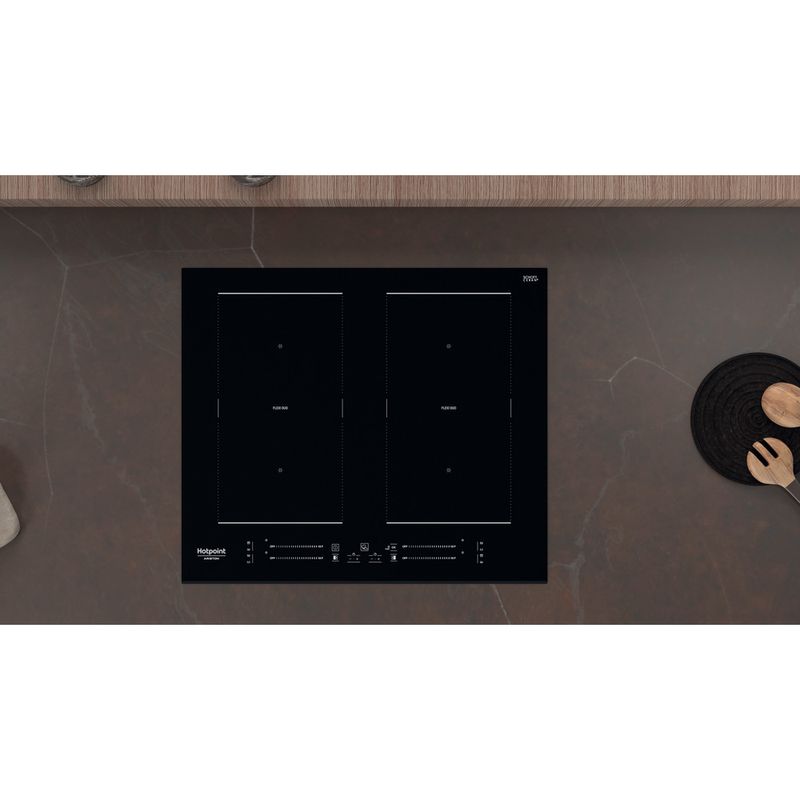 Hotpoint_Ariston Piano cottura HS 2560C BF Nero Induction vitroceramic Lifestyle frontal