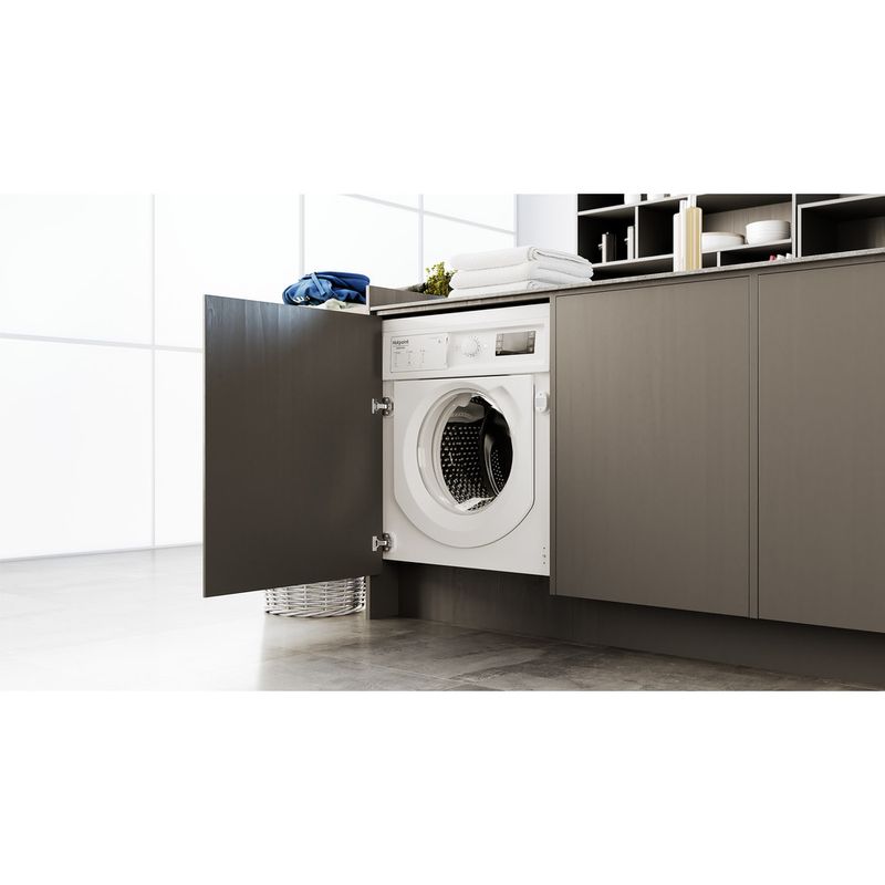 Hotpoint_Ariston-Lavabiancheria-Da-incasso-BI-WMHG-91484-EU-Bianco-Carica-frontale-C-Lifestyle-perspective
