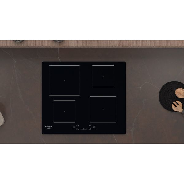 Hotpoint_Ariston-Piano-cottura-HQ-5660S-NE-Nero-Induction-vitroceramic-Lifestyle-frontal