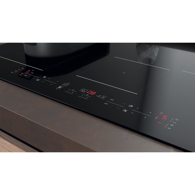 Hotpoint_Ariston Piano cottura HB 0577B NE Nero Induction vitroceramic Lifestyle control panel