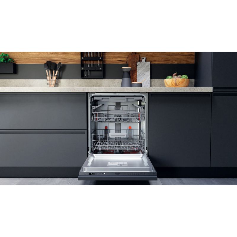 Hotpoint_Ariston Lavastoviglie Da incasso HIS 7030 WEL Totalmente integrato D Lifestyle frontal open