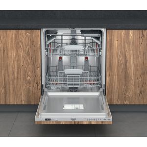 Hotpoint_Ariston-Lavastoviglie-Da-incasso-HI-5020-WC-Totalmente-integrato-E-Frontal-open
