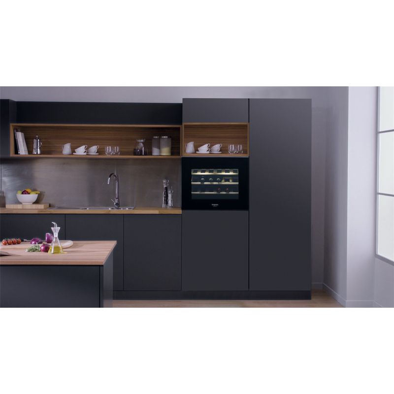 Hotpoint_Ariston Conservazione del vino Da incasso HA WC512 Inox Lifestyle frontal