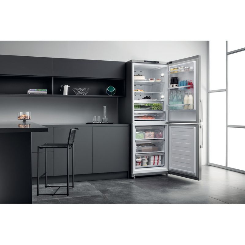 Hotpoint_Ariston-Combinazione-Frigorifero-Congelatore-Libera-installazione-HA70BI-52-X-Inox-2-porte-Lifestyle-perspective-open