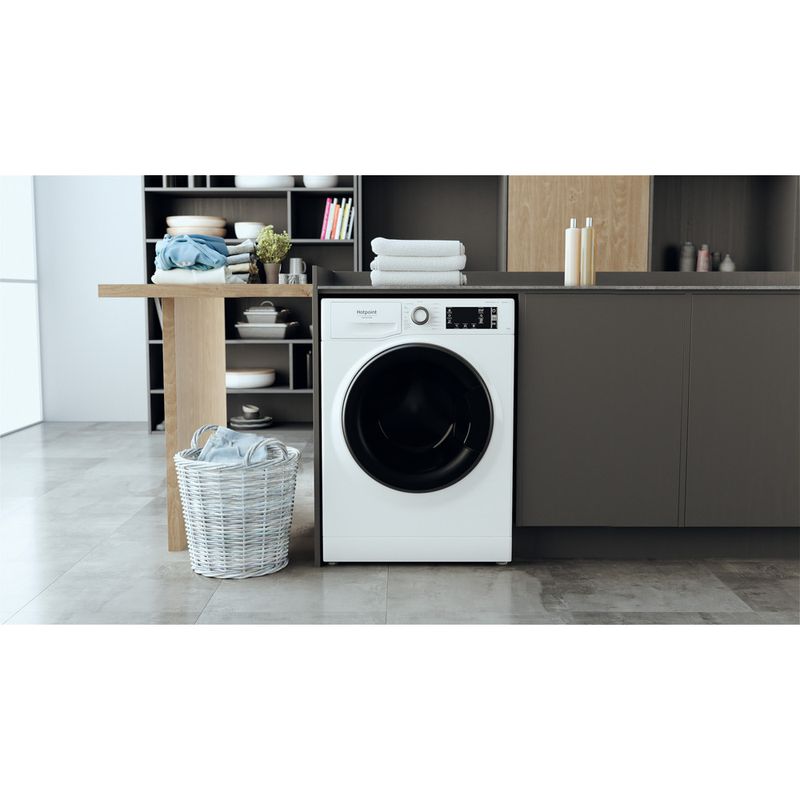 Hotpoint_Ariston Lavabiancheria Libera installazione NWBT 1045 WDAD IT N Bianco Carica frontale B Lifestyle frontal