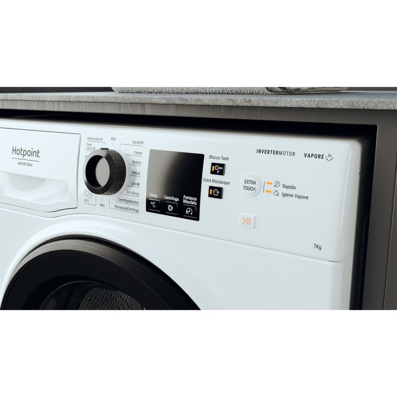 Hotpoint_Ariston-Lavabiancheria-Libera-installazione-NF723WK-IT-N-Bianco-Carica-frontale-D-Lifestyle-control-panel