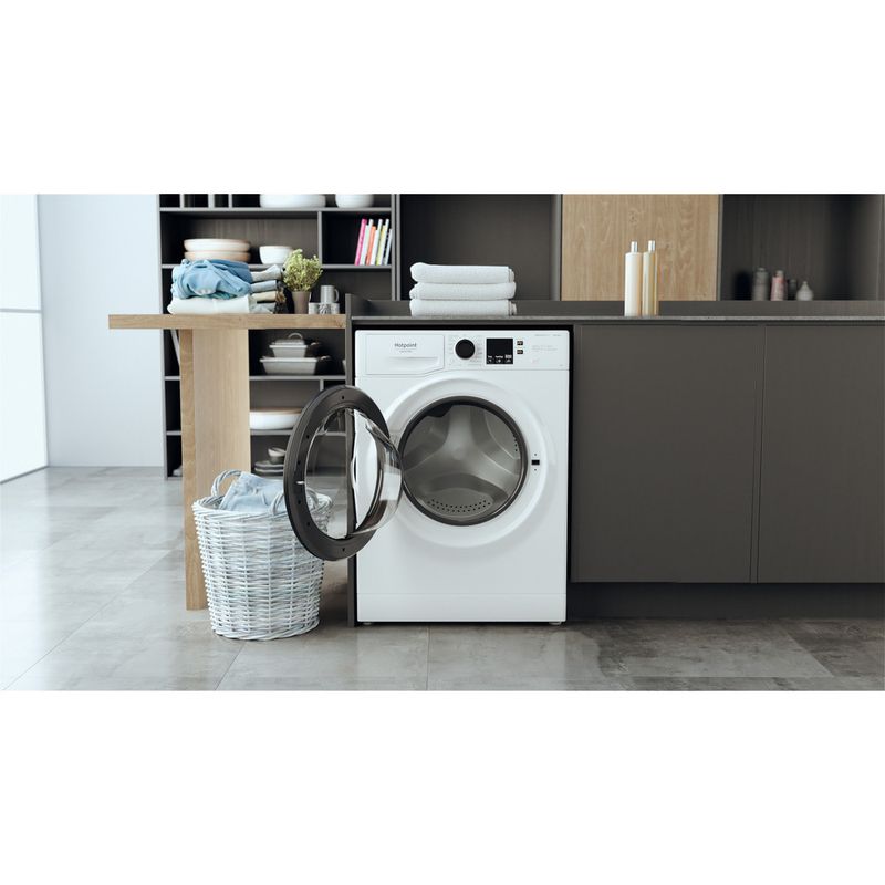 Hotpoint_Ariston Lavabiancheria Libera installazione NF923WK IT N Bianco Carica frontale D Lifestyle frontal open