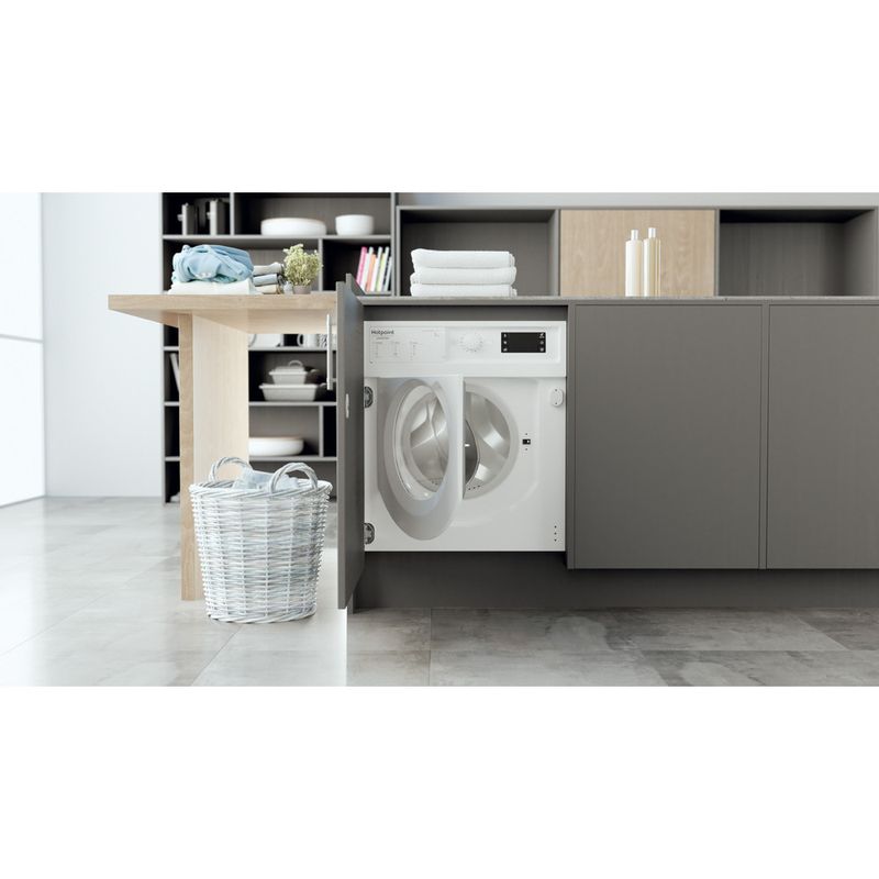 Hotpoint_Ariston Lavabiancheria Da incasso BI WMHG 71483 EU N Bianco Carica frontale D Lifestyle frontal open