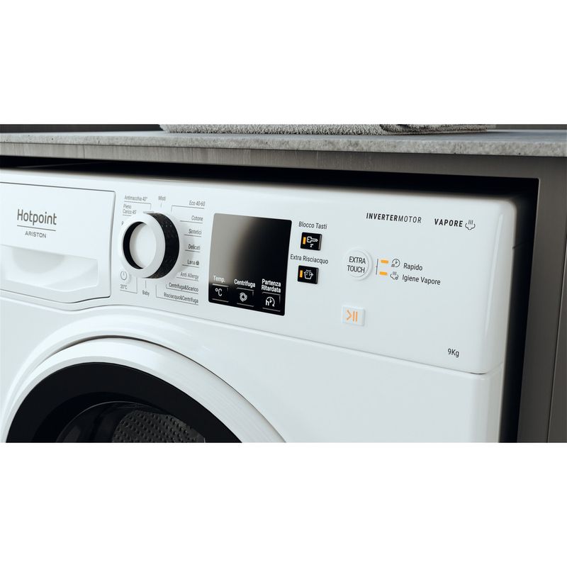 Hotpoint_Ariston-Lavabiancheria-Libera-installazione-NF95W-IT-N-Bianco-Carica-frontale-B-Lifestyle-control-panel