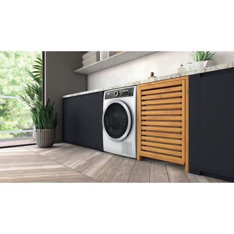 Hotpoint_Ariston-Asciugabiancheria-H8-D94WB-IT-Bianco-Lifestyle-perspective