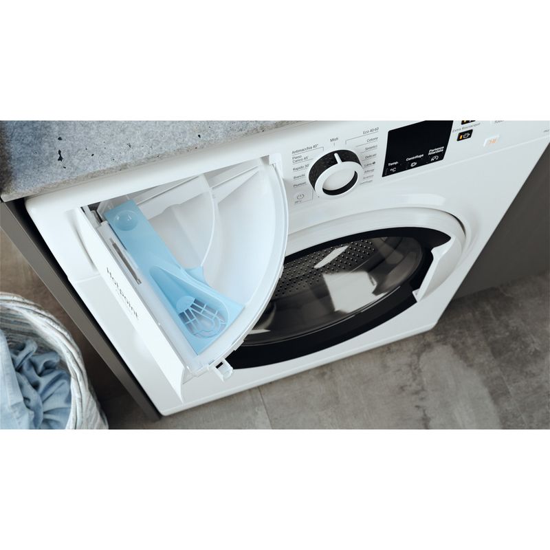 Hotpoint_Ariston-Lavabiancheria-Libera-installazione-NF95W-IT-N-Bianco-Carica-frontale-B-Drawer