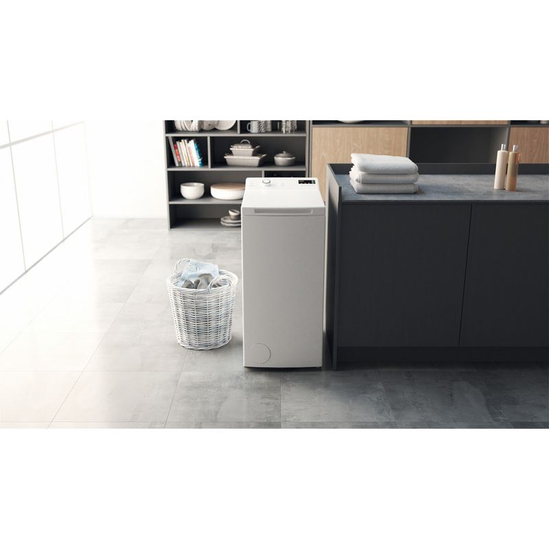 Hotpoint_Ariston Lavabiancheria Libera installazione WMTF 624U IT Bianco Carica dall'altro C Lifestyle frontal