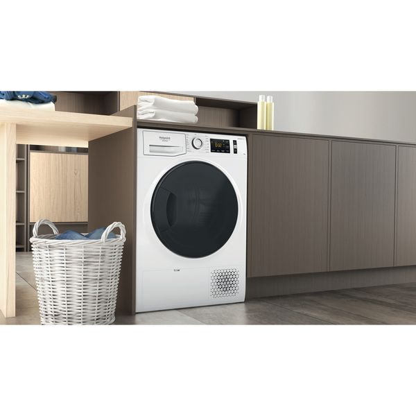 Hotpoint_Ariston Asciugabiancheria NTS M11 9X3E IT Bianco Lifestyle perspective
