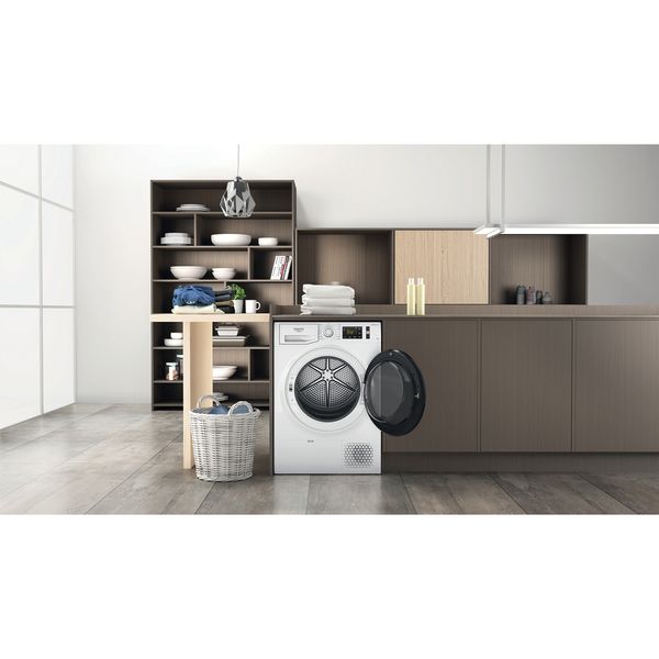 Hotpoint_Ariston Asciugabiancheria NTS M11 9X3E IT Bianco Lifestyle frontal open
