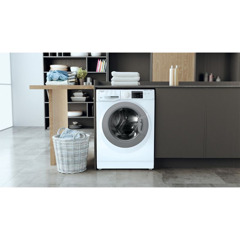 Hotpoint_Ariston Lavabiancheria Libera installazione EU RSSG 725 S IT Bianco Carica frontale B Lifestyle frontal