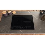 Hotpoint_Ariston-Piano-cottura-HB-4860C-CPNE-Nero-Induction-vitroceramic-Lifestyle-frontal-top-down