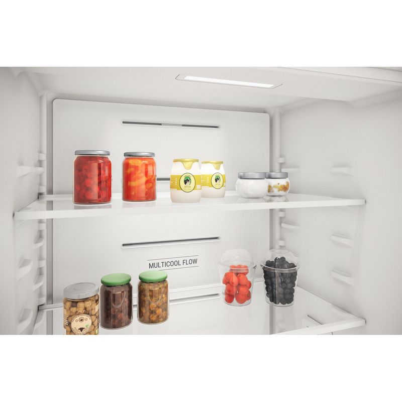 Hotpoint_Ariston Combinazione Frigorifero/Congelatore Da incasso HA SP70 T111 Bianco 2 porte Lifestyle detail