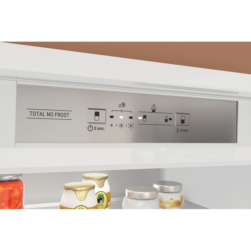 Hotpoint_Ariston-Combinazione-Frigorifero-Congelatore-Da-incasso-HA-SP70-T121-Bianco-2-porte-Control-panel