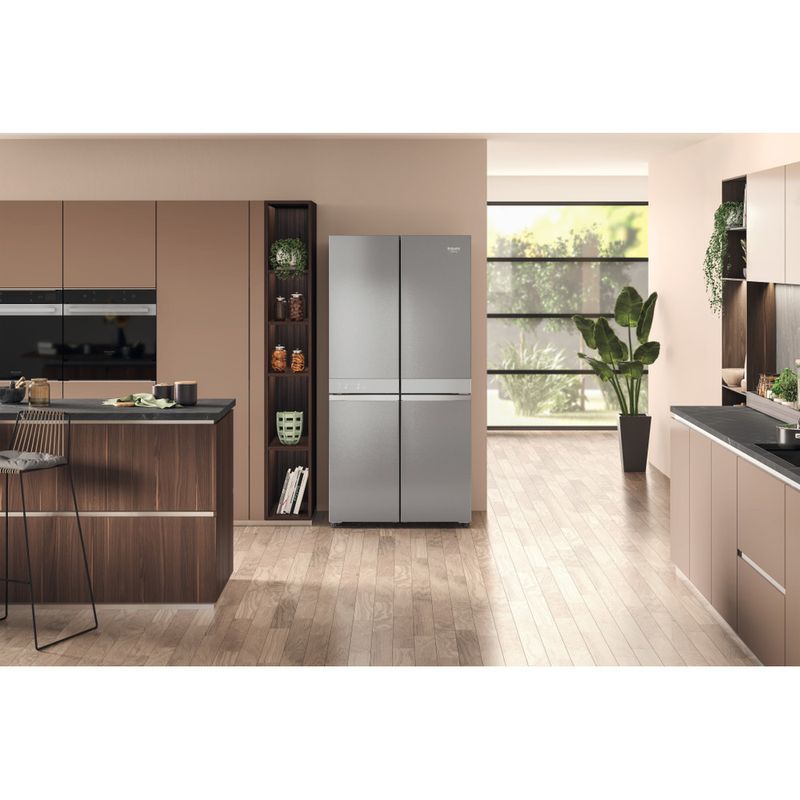 Hotpoint_Ariston Side by side Libera installazione HAQ9 E2L EF Inox Lifestyle frontal