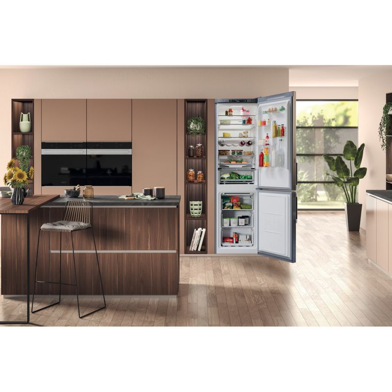 Hotpoint_Ariston Combinazione Frigorifero/Congelatore Libera installazione HAFC9 TA44SX H Saturn Steel 2 porte Lifestyle frontal open