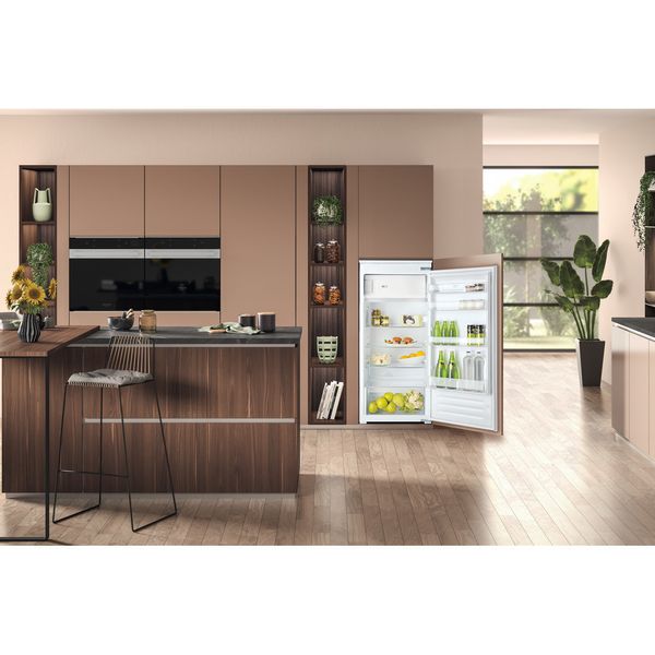 Hotpoint_Ariston-Frigorifero-Da-incasso-SZ-12-A2-D-HA-2-Non-disponibile-Lifestyle-frontal-open