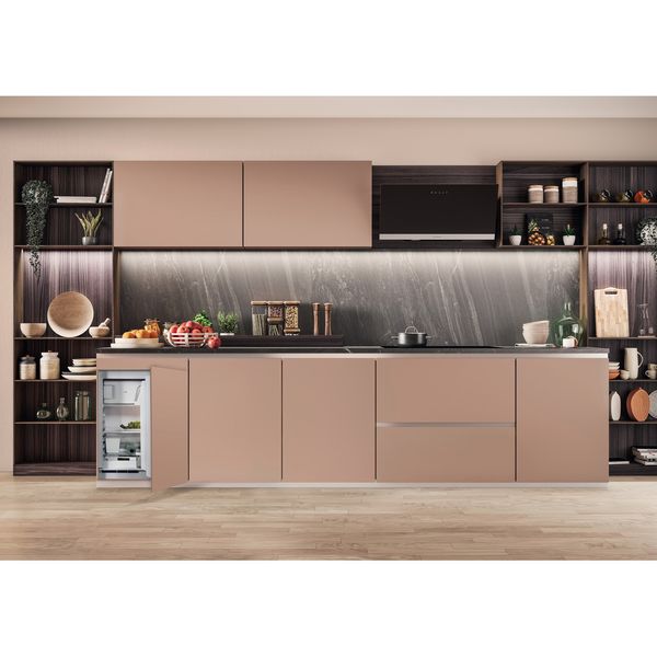 Hotpoint_Ariston-Frigorifero-Da-incasso-HABUF011-Acciaio-Lifestyle-frontal-open