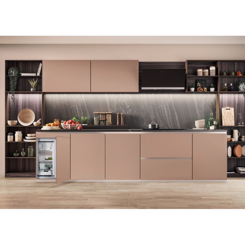 Hotpoint_Ariston Frigorifero Da incasso HABUF011 Acciaio Lifestyle frontal open