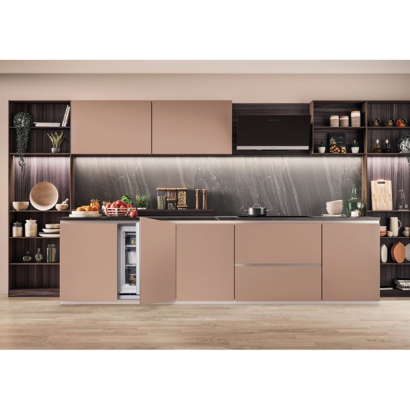 Hotpoint_Ariston Congelatore Da incasso HABUFZ011 Acciaio Lifestyle frontal open