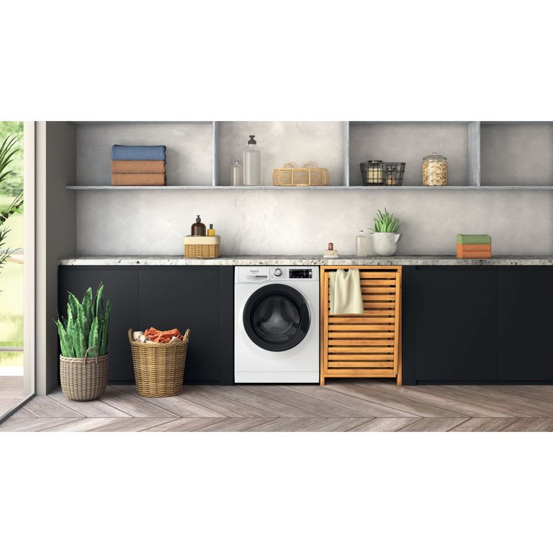 Hotpoint_Ariston Lavabiancheria Libera installazione NBT 948 WM A IT Bianco Carica frontale A Lifestyle frontal