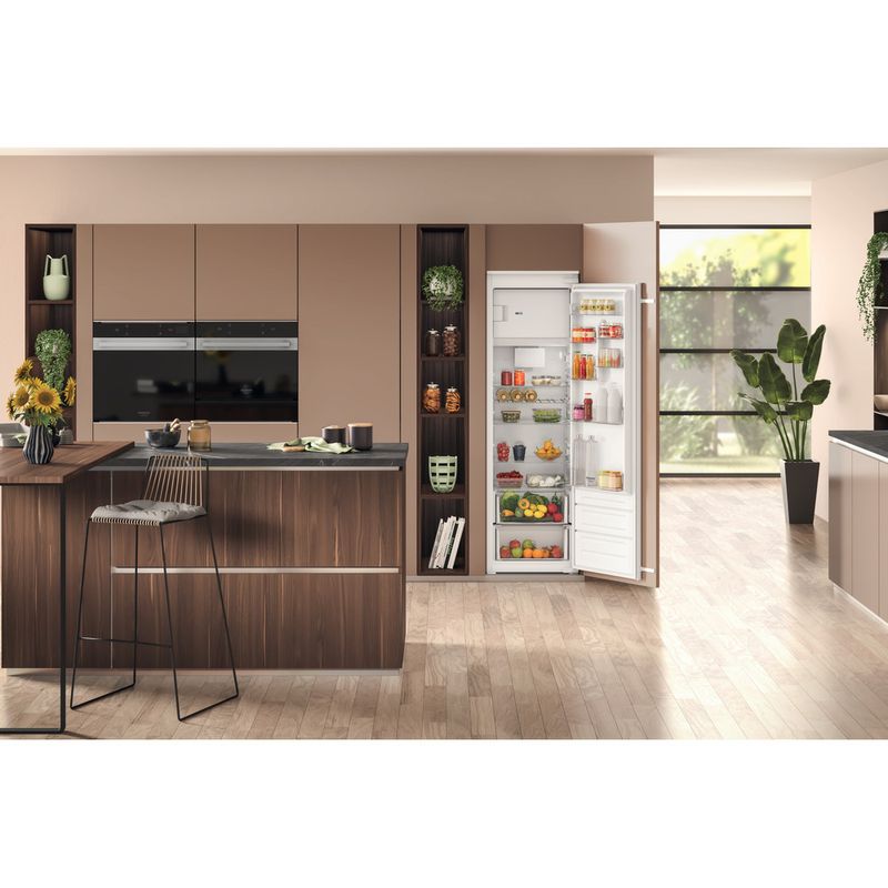 Hotpoint_Ariston-Frigorifero-Da-incasso-HASD184011A1-FR-Acciaio-Lifestyle-frontal-open