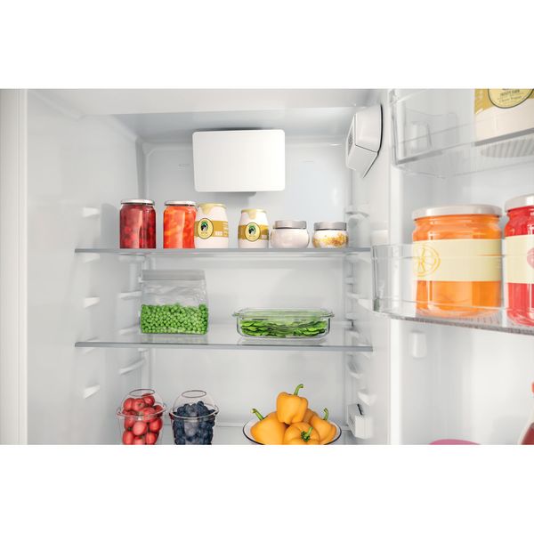 Hotpoint_Ariston Combinazione Frigorifero/Congelatore Da incasso HAC20D011A1 Bianco 2 porte Lifestyle detail