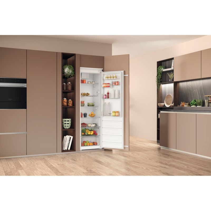 Hotpoint_Ariston-Frigorifero-Da-incasso-HASD18A011A1-Acciaio-Lifestyle-perspective-open