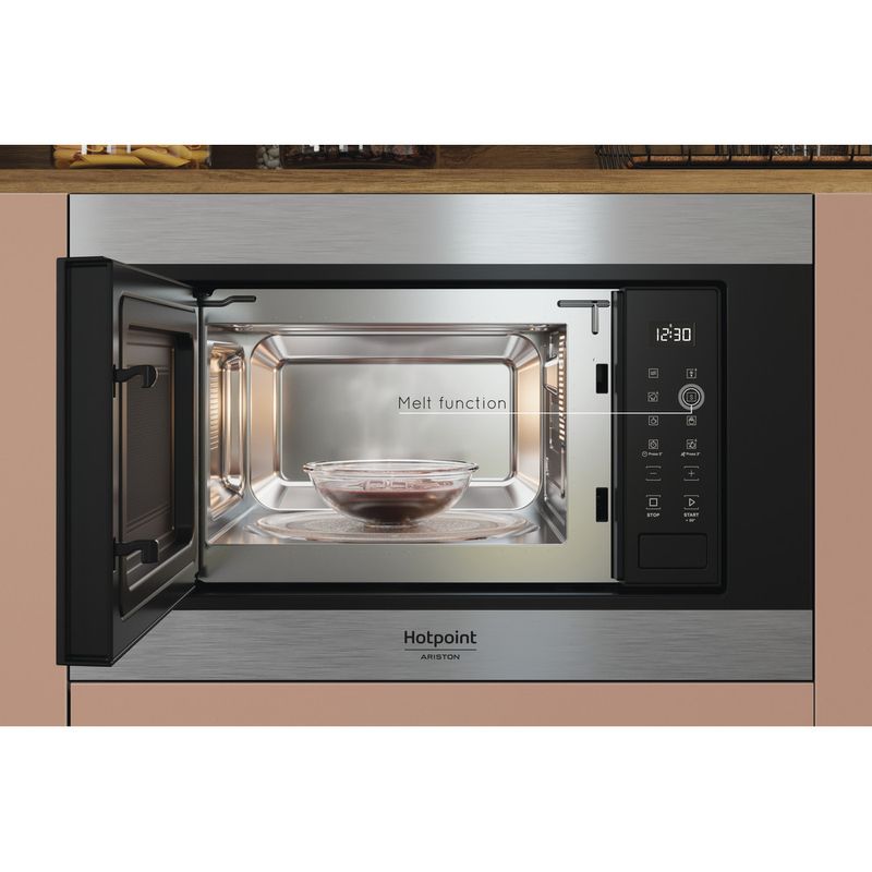 Hotpoint_Ariston-Microonde-Da-incasso-MF20S-IX-HA.1-Inox-Elettronico-20-Solo-microonde-800-Lifestyle-frontal-open
