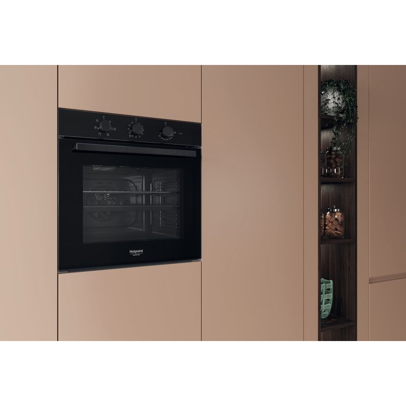 Hotpoint_Ariston-Forno-Da-incasso-HAO-435H-B-Elettrico-A-Lifestyle-perspective