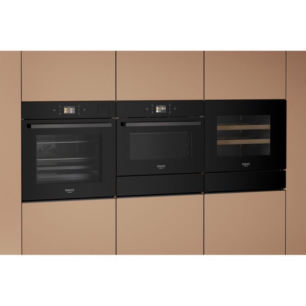Hotpoint_Ariston Conservazione del vino Da incasso HAW45S2B Nero Perspective