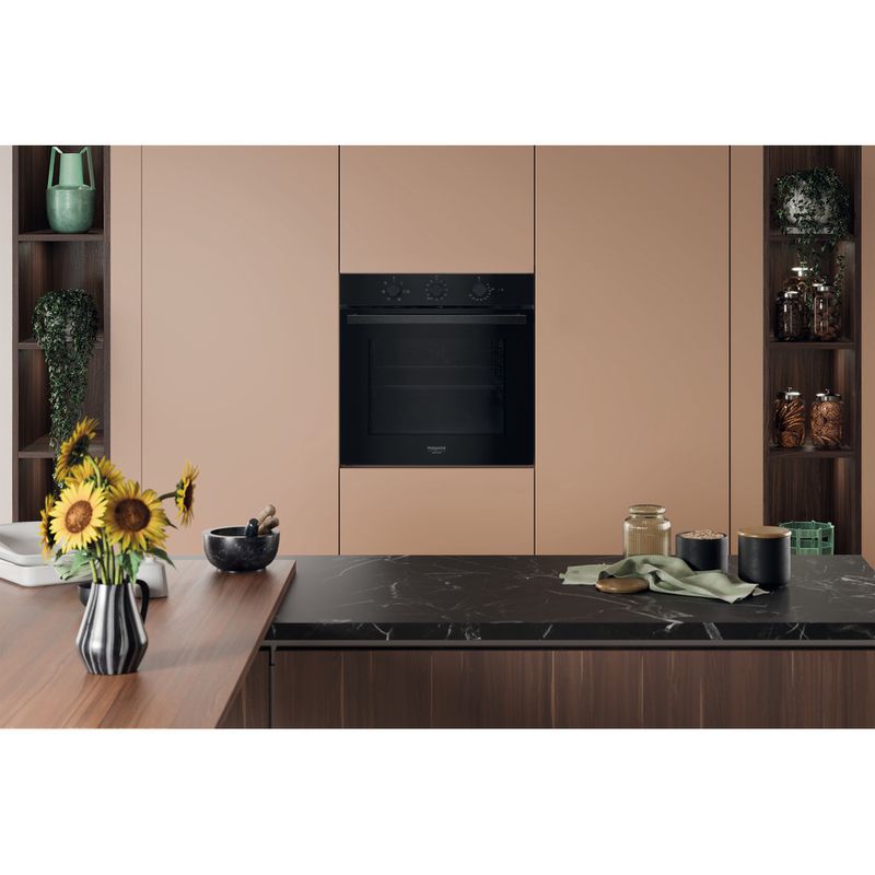 Hotpoint_Ariston-Forno-Da-incasso-HAO3-K35H-B-Elettrico-A-Lifestyle-frontal